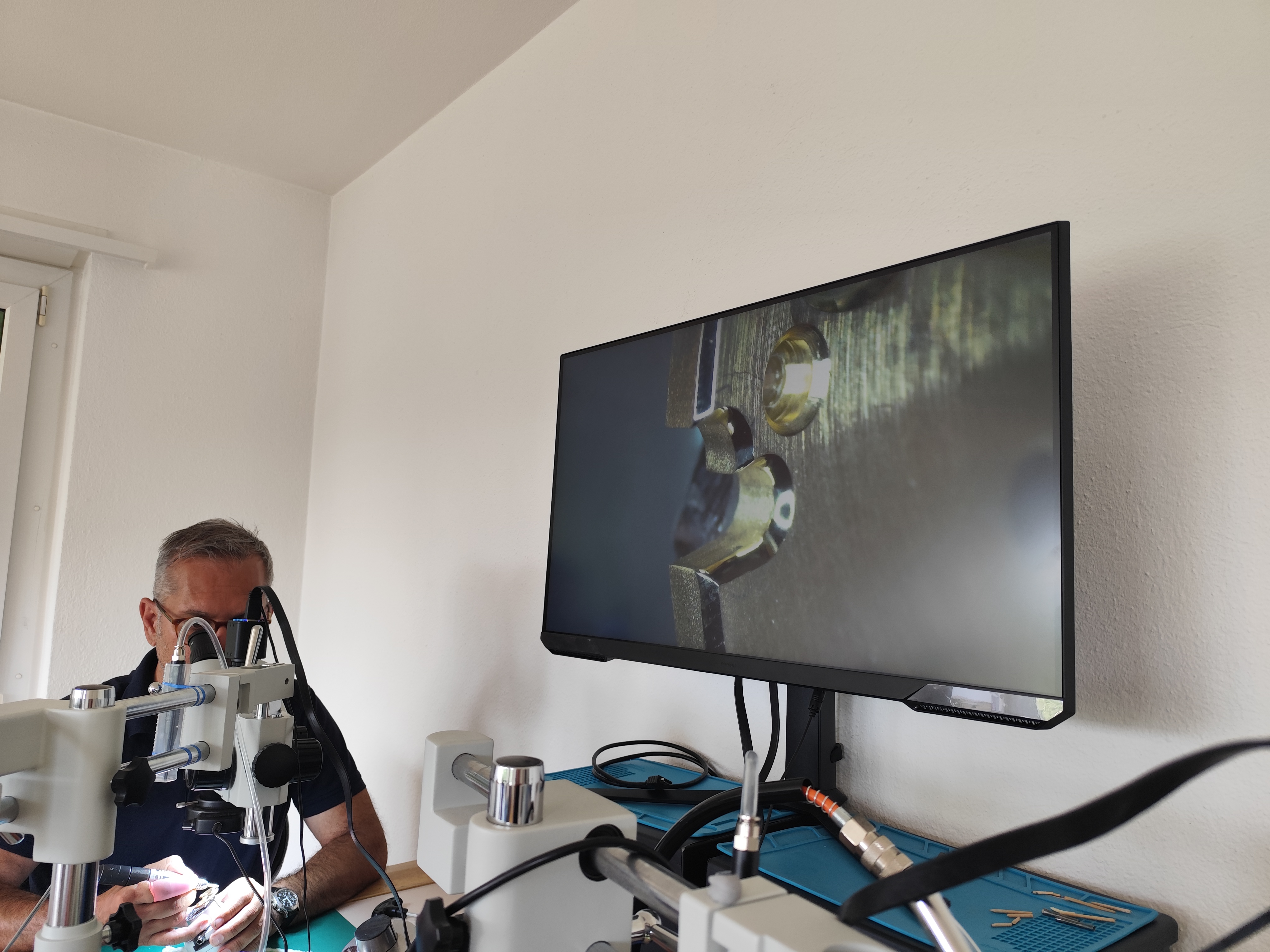 Espace détente et documentation technique de l'atelier